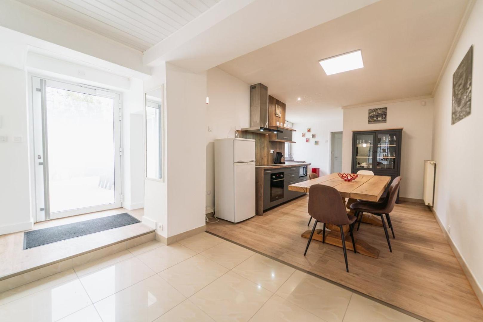 Ferienwohnung Le Gue Sourdeau: 150M² 5 Min From Futuroscope Chasseneuil-du-Poitou Exterior foto