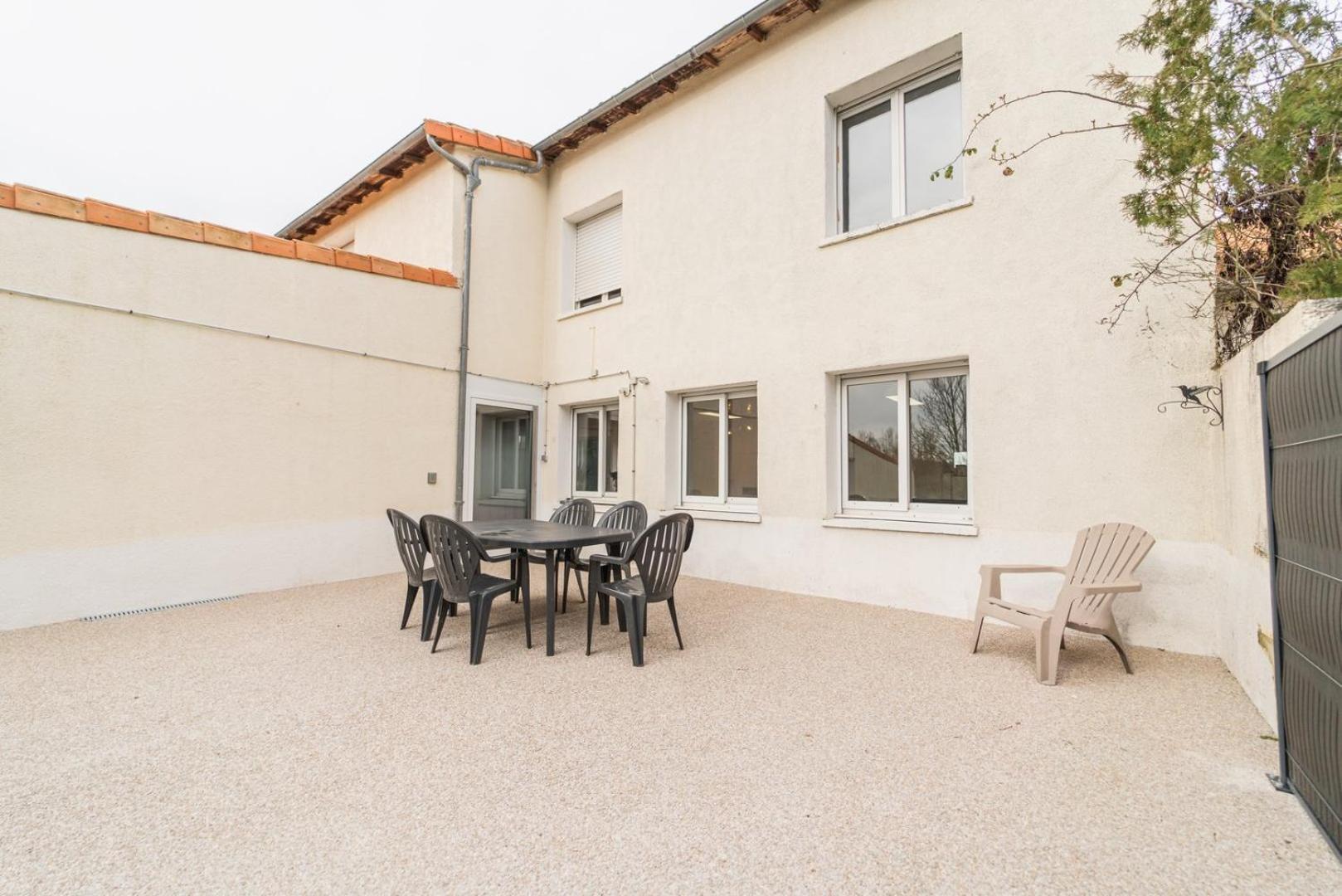 Ferienwohnung Le Gue Sourdeau: 150M² 5 Min From Futuroscope Chasseneuil-du-Poitou Exterior foto